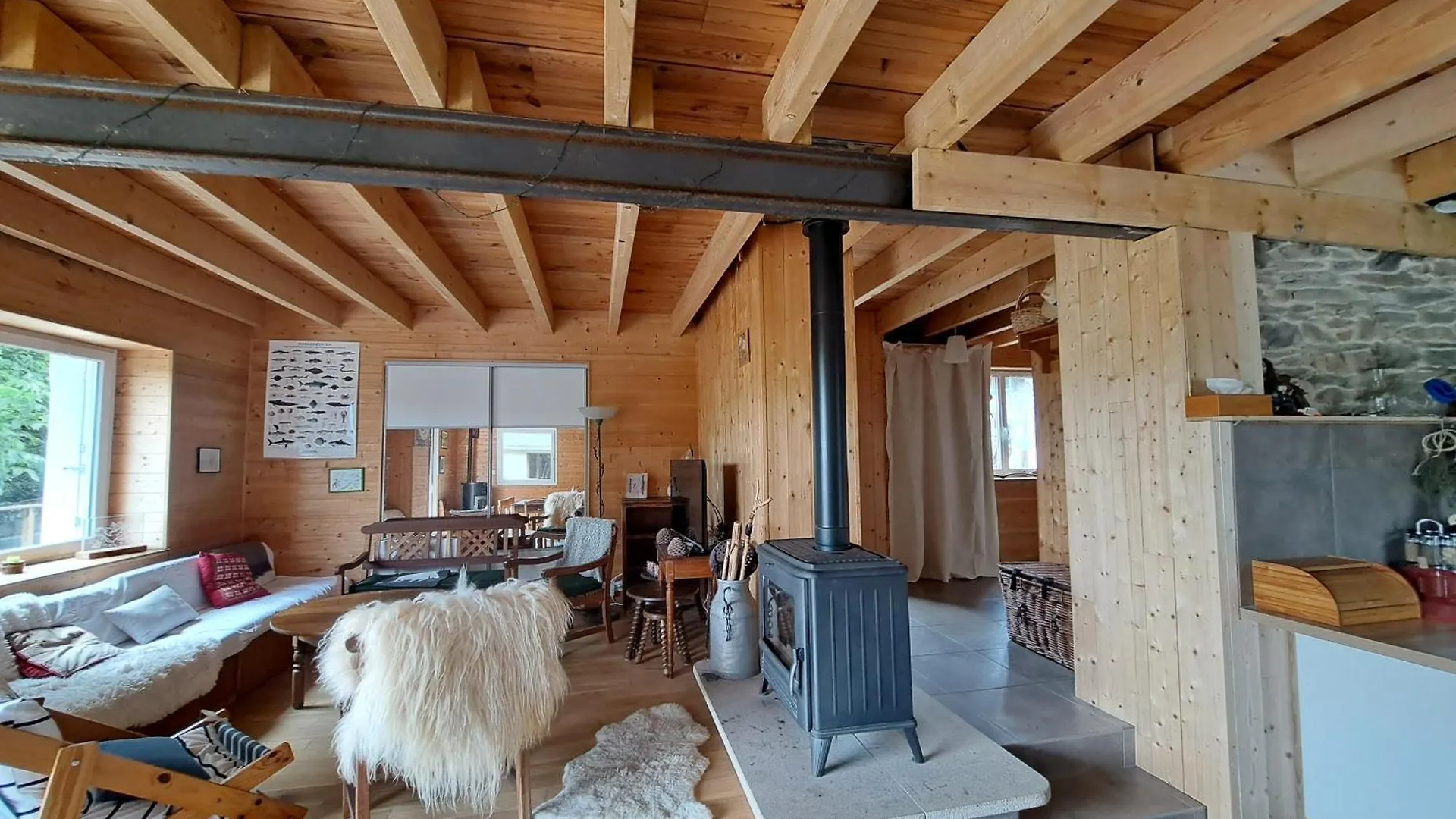 Maison Bord De Lac De Guerledan Франция